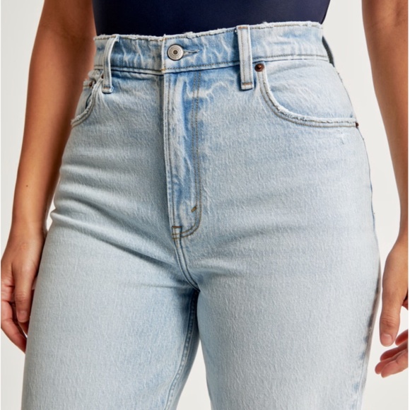 Ultra High Rise 90s Straight Jean  Curve Love A&F | 24\00R - Picture 4 of 10